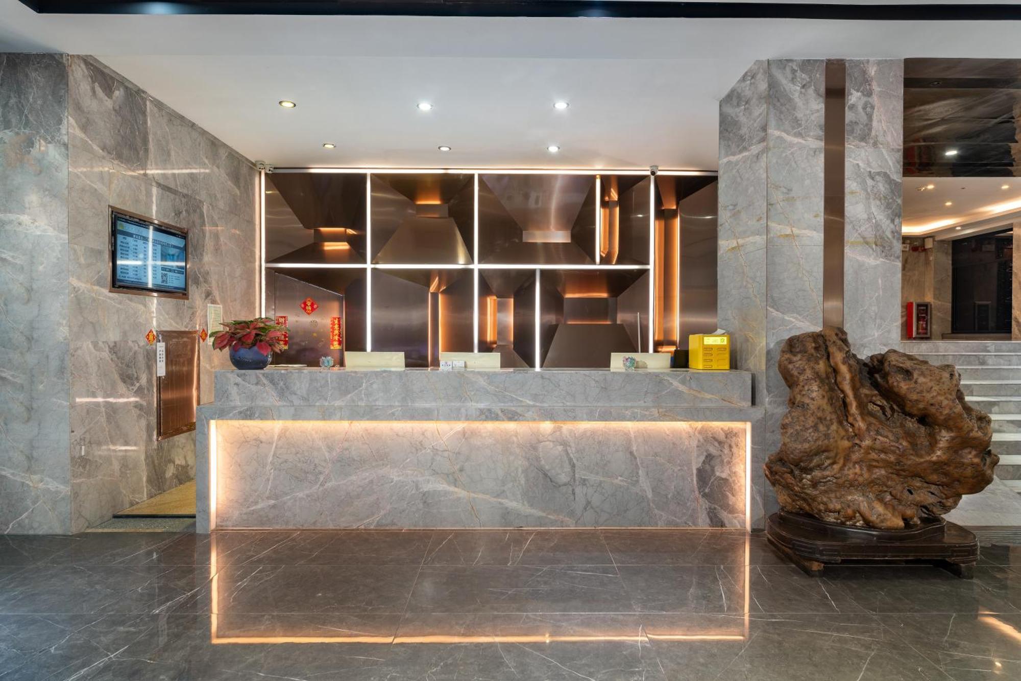 Warm Yes Business Hotel Guangzhou Buitenkant foto