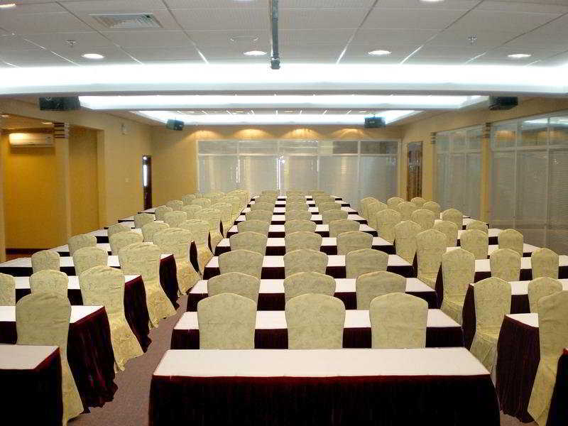 Warm Yes Business Hotel Guangzhou Buitenkant foto