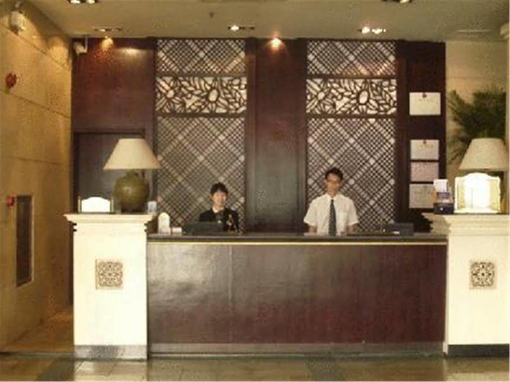 Warm Yes Business Hotel Guangzhou Buitenkant foto